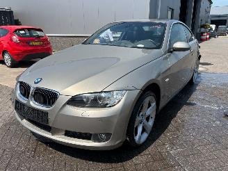 Damaged car BMW 3-serie 330i High Executive Coupe 2008/10