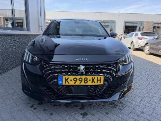 Peugeot 208 1.2 PureTech GT picture 32