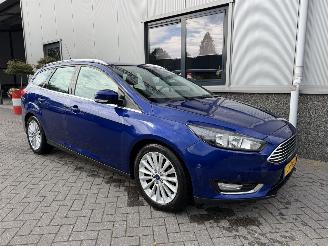 Ford Focus 1.0 Titanium picture 5