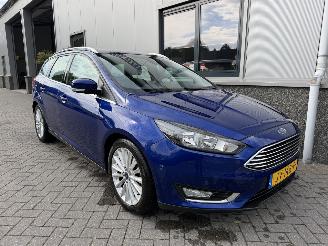 Coche accidentado Ford Focus 1.0 Titanium 2016/6