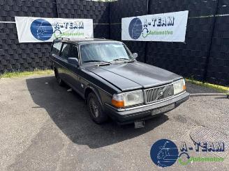 Volvo 240 240/245, Combi, 1974 / 1993 240 picture 1