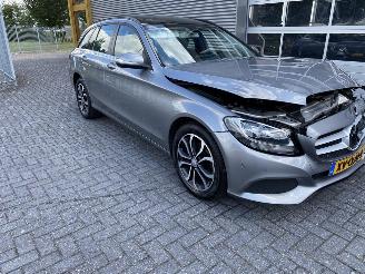 Vaurioauto  passenger cars Mercedes C-klasse Estate 180 CDI Prestige Panorama 2015/3