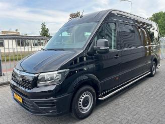 krockskadad bil auto Volkswagen Crafter 35 2.0 TDI L4H3 Highline 2023/3