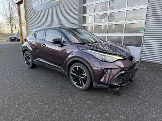damaged passenger cars Toyota C-HR 1.8 Hybrid GR-Sport 2022/7
