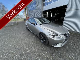  Lexus IS 300h Sport Edition 2016/9