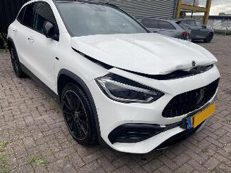 krockskadad bil auto Mercedes GLA NL auto, geen wok! 250 e Business Solution AMG Limited 2021/4