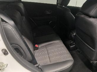 Honda  HR-V (RU) MPV 1.5 i-VTEC 16V (L15B4(Euro 6)) [96kW]  (08-2015/...) picture 10