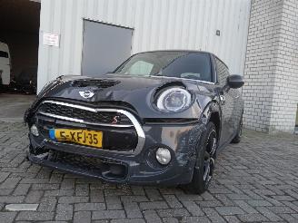 Avarii autoturisme Mini Mini Mini (F56) Hatchback 3-drs 2.0 16V Cooper S (B48A20A) [141kW]  (12-201=
3/...) 2014/7