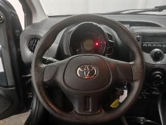 Toyota Aygo Aygo (B40) Hatchback 1.0 12V VVT-i (1KR-FE) [51kW]  (05-2014/06-2018) picture 19