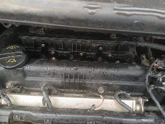 Kia Venga Venga MPV 1.4 CVVT 16V (G4FA) [66kW]  (02-2010/03-2019) picture 18