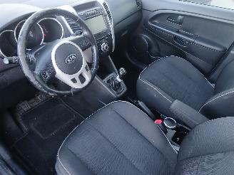 Kia Venga Venga MPV 1.4 CVVT 16V (G4FA) [66kW]  (02-2010/03-2019) picture 10