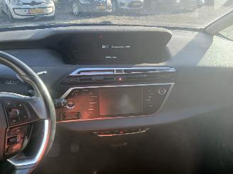 Citroën C4 C4 Grand Picasso (3A) MPV 1.6 HDiF, Blue HDi 115 (DV6C(9HC)) [85kW]  (=
09-2013/03-2018) picture 16