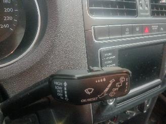 Volkswagen Polo Polo V (6R) Hatchback 1.4 TDI 12V 90 (CUSB(Euro 6)) [66kW]  (02-2014/1=
0-2017) picture 16