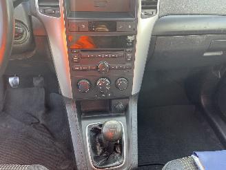 Daewoo Captiva Captiva (C100) SUV 2.4 16V 4x2 (Z24SED) [100kW]  (06-2006/05-2011) picture 15