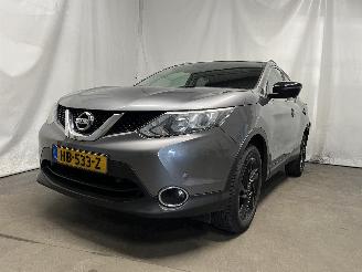 Vaurioauto  passenger cars Nissan Qashqai Qashqai (J11) SUV 1.2 DIG-T 16V (HRA2DDT) [85kW]  (11-2013/...) 2015/9