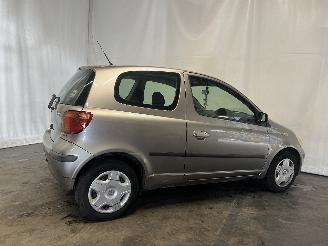 Toyota Yaris Yaris (P1) Hatchback 1.3 16V VVT-i (2SZFE) [64kW]  (04-2002/09-2005) picture 6