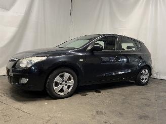 Hyundai I-30 i30 (FD) Hatchback 1.4 CVVT 16V (G4FA) [80kW]  (10-2007/11-2011) picture 3