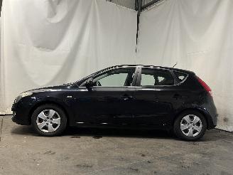 Hyundai I-30 i30 (FD) Hatchback 1.4 CVVT 16V (G4FA) [80kW]  (10-2007/11-2011) picture 4