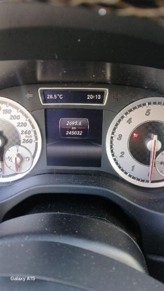 Mercedes A-klasse A (W176) Hatchback 1.6 A-180 16V (M270.910) [90kW]  (09-2012/05-2018) picture 2