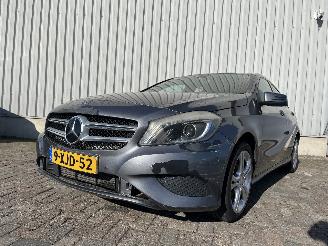 Voiture accidenté Mercedes A-klasse A (W176) Hatchback 1.6 A-180 16V (M270.910) [90kW]  (09-2012/05-2018) 2014/9