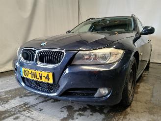 damaged passenger cars BMW 3-serie 3 serie Touring (E91) Combi 318i 16V (N43-B20A) [105kW]  (05-2007/05-2=
012) 2009/1