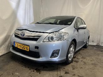 Schadeauto Toyota Auris Auris (E15) Hatchback 1.8 16V HSD Full Hybrid (2ZRFXE) [100kW]  (09-20=
10/09-2012) 2010/9