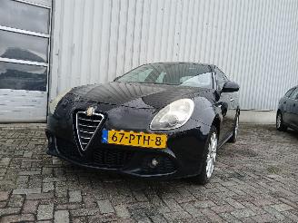 uszkodzony samochody osobowe Alfa Romeo Giulietta Giulietta (940) Hatchback 1.4 TB 16V (940.B.7000) [88kW]  (04-2010/12-=
2020) 2011/3
