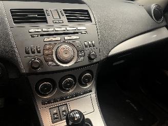 Mazda 3 3 Sport (BL14/BLA4/BLB4) Hatchback 2.2 CITD 16V 185 (R2) [136kW]  (01-=
2009/05-2013) picture 16