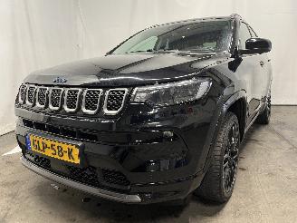Voiture accidenté Jeep Compass Compass II (MP) SUV 1.3 4XE 240 16V 4x4 (46337540) [177kW]  (04-2020/.=
=2E.) 2022/12