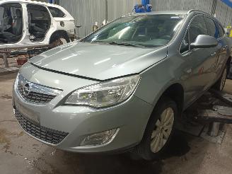 disassembly passenger cars Opel Astra Astra J Sports Tourer (PD8/PE8/PF8) Combi 1.6 Turbo 16V (A16LET(Euro 5=
)) [132kW]  (10-2010/10-2015) 2011/6