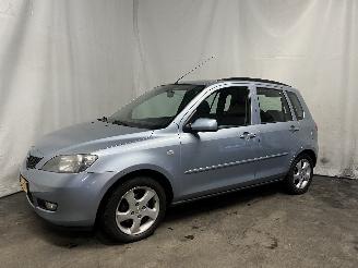 Mazda 2 2 (NB/NC/ND/NE) Hatchback 1.4 16V (FXJA) [58kW]  (04-2003/06-2007) picture 3