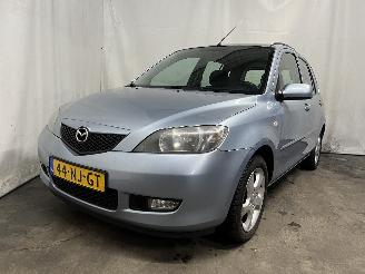 Damaged car Mazda 2 2 (NB/NC/ND/NE) Hatchback 1.4 16V (FXJA) [58kW]  (04-2003/06-2007) 2003/10
