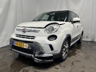 skadebil auto Fiat 500L 500L (199) MPV 0.9 TwinAir Turbo 105 (199.B.6000(Euro 6)) [77kW]  (09-=
2012/...) 2015/10