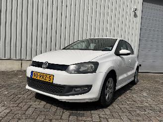 Vaurioauto  passenger cars Volkswagen Polo Polo V (6R) Hatchback 1.2 TDI 12V BlueMotion (CFWA(Euro 5)) [55kW]  (1=
0-2009/05-2014) 2011/7