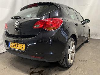 Opel Astra Astra J (PC6/PD6/PE6/PF6) Hatchback 5-drs 1.6 16V (A16XER(Euro 5)) [85=
kW]  (12-2009/10-2015) picture 5
