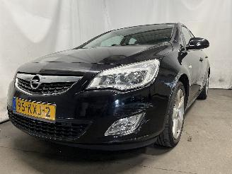 skadebil auto Opel Astra Astra J (PC6/PD6/PE6/PF6) Hatchback 5-drs 1.6 16V (A16XER(Euro 5)) [85=
kW]  (12-2009/10-2015) 2010/2