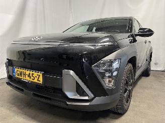 Voiture accidenté Hyundai Kona Kona (SX2) SUV 1.0 T-GDI 12V Hybrid 48V (G3LF) [74kW]  (04-2023/...) 2024/10