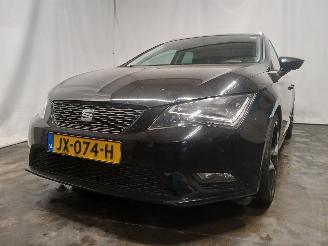 Vaurioauto  passenger cars Seat Leon Leon ST (5FF) Combi 5-drs 1.0 TSI 12V (CHZD) [85kW]  (05-2015/08-2020)= 2016/7