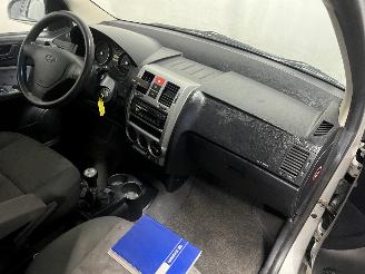 Hyundai Getz Getz Hatchback 1.6i 16V (G4ED) [77kW]  (09-2002/09-2005) picture 13