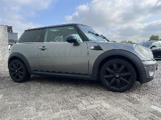 Mini Mini Mini (R56) Hatchback 1.6 16V Cooper (N12-B16A) [90kW]  (09-2009/11-201=
3) picture 8