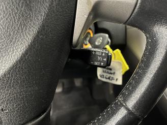 Toyota Auris Auris (E15) Hatchback 1.6 Dual VVT-i 16V (1ZRFE) [91kW]  (03-2007/09-2=
012) picture 26