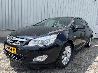 Opel Astra Astra J (PC6/PD6/PE6/PF6) Hatchback 5-drs 1.6 16V (A16XER(Euro 5)) [85=
kW]  (12-2009/10-2015) picture 3