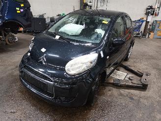 Salvage car Citroën C1 C1 Hatchback 1.0 12V (1KR-FE(CFB)) [50kW]  (06-2005/09-2014) 2011/8