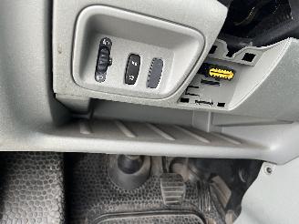 Opel Vivaro Vivaro Van 2.0 CDTI (M9R-786) [84kW]  (08-2006/07-2014) picture 32