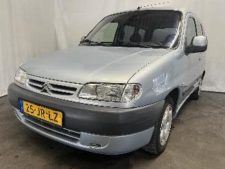 Unfallwagen Citroën Berlingo Berlingo Cinqspace, Multispace MPV 1.6 16V (TU5JP4(NFU)) [80kW]  (10-2=
000/12-2011) 2002/7