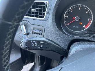 Volkswagen Polo Polo V (6R) Hatchback 1.2 TDI 12V BlueMotion (CFWA(Euro 5)) [55kW]  (1=
0-2009/05-2014) picture 23