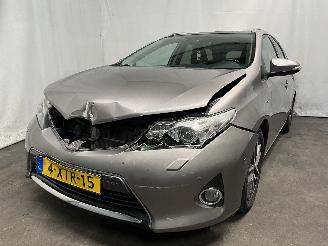 Vaurioauto  passenger cars Toyota Auris Auris Touring Sports (E18) Combi 1.8 16V Hybrid (2ZRFXE) [100kW]  (07-=
2013/12-2018) 2014/10