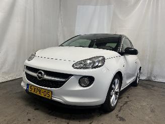 Voiture accidenté Opel Adam Adam Hatchback 3-drs 1.2 16V (A12XER(Euro 5)) [51kW]  (10-2012/02-2019=
) 2014/9