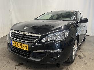 škoda osobní automobily Peugeot 308 308 SW (L4/L9/LC/LJ/LR) Combi 5-drs 1.2 12V e-THP PureTech 110 (EB2DT(=
HNZ)) [81kW]  (03-2014/12-2021) 2017/5
