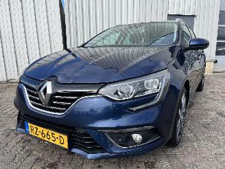 škoda osobní automobily Renault Mégane Megane IV Estate (RFBK) Combi 5-drs 1.2 Energy TCE 130 (H5F-408(H5F-F4=
)) [97kW]  (04-2016/...) 2018/2